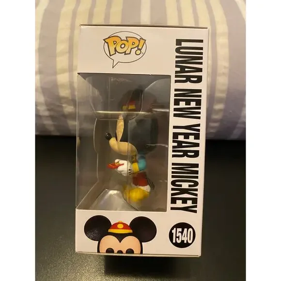 Funko Pop Disney:  Mickey And Friends - Lunar New Year Mickey - Picture 2 of 6